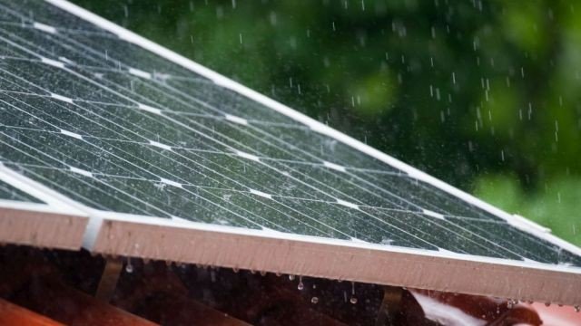 Solarindustrie im regen
