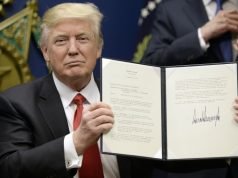 Водачите на технолошките компании во САД реагираат на одлуката на Трамп