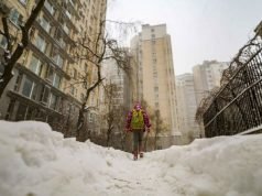 Жолт снег ја покри Кина – кои се објаснувањата за овој феномен?